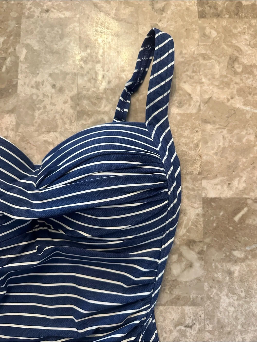 NIPTUCK One Piece Swimsuit Womens Size 8 Multi Cup Fit - Navy Blue White Stripe